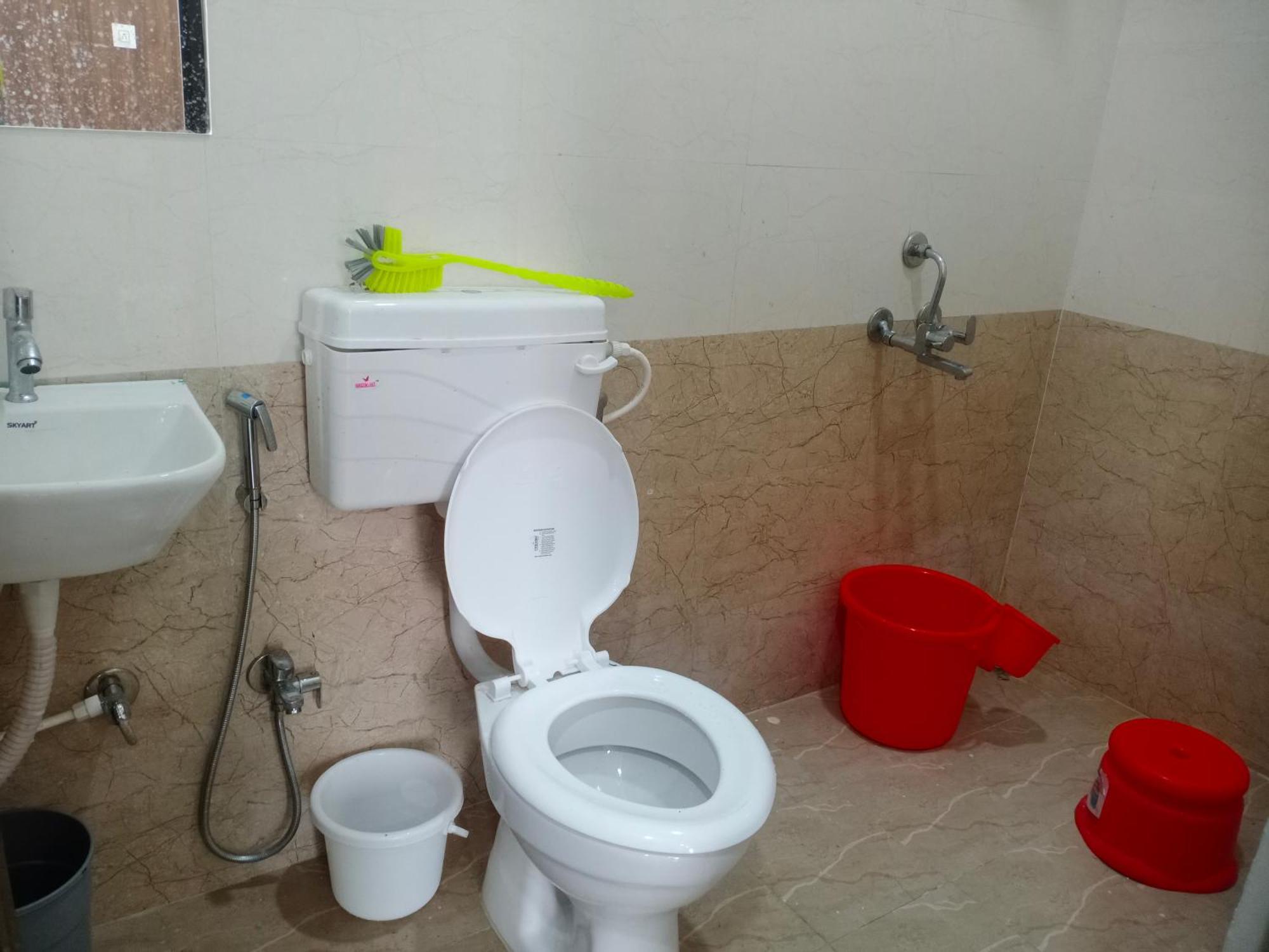 Hotel Soham Palace اوجاين المظهر الخارجي الصورة